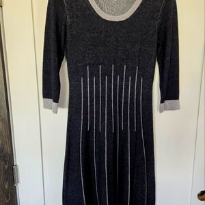 NINE WEST Dark Blackish Gray & Light Gray crew neck dress with 3/4 Sleeves